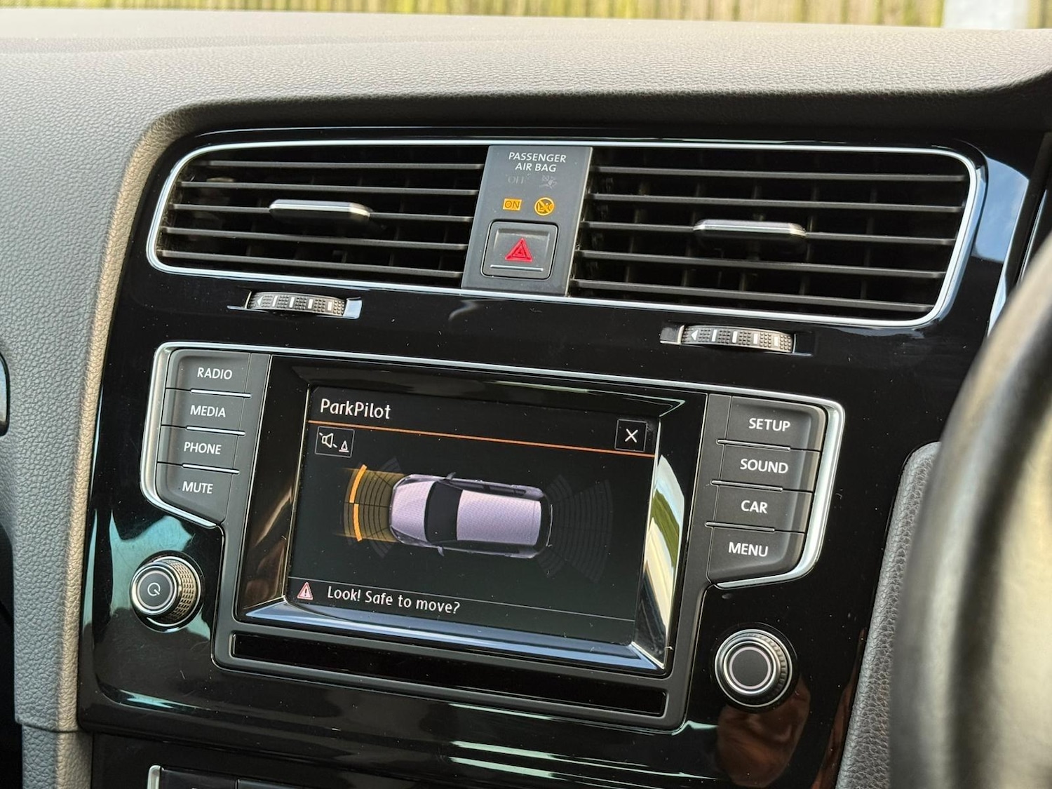 Used Volkswagen Golf 2015 for sale - 77016845: Photo 32