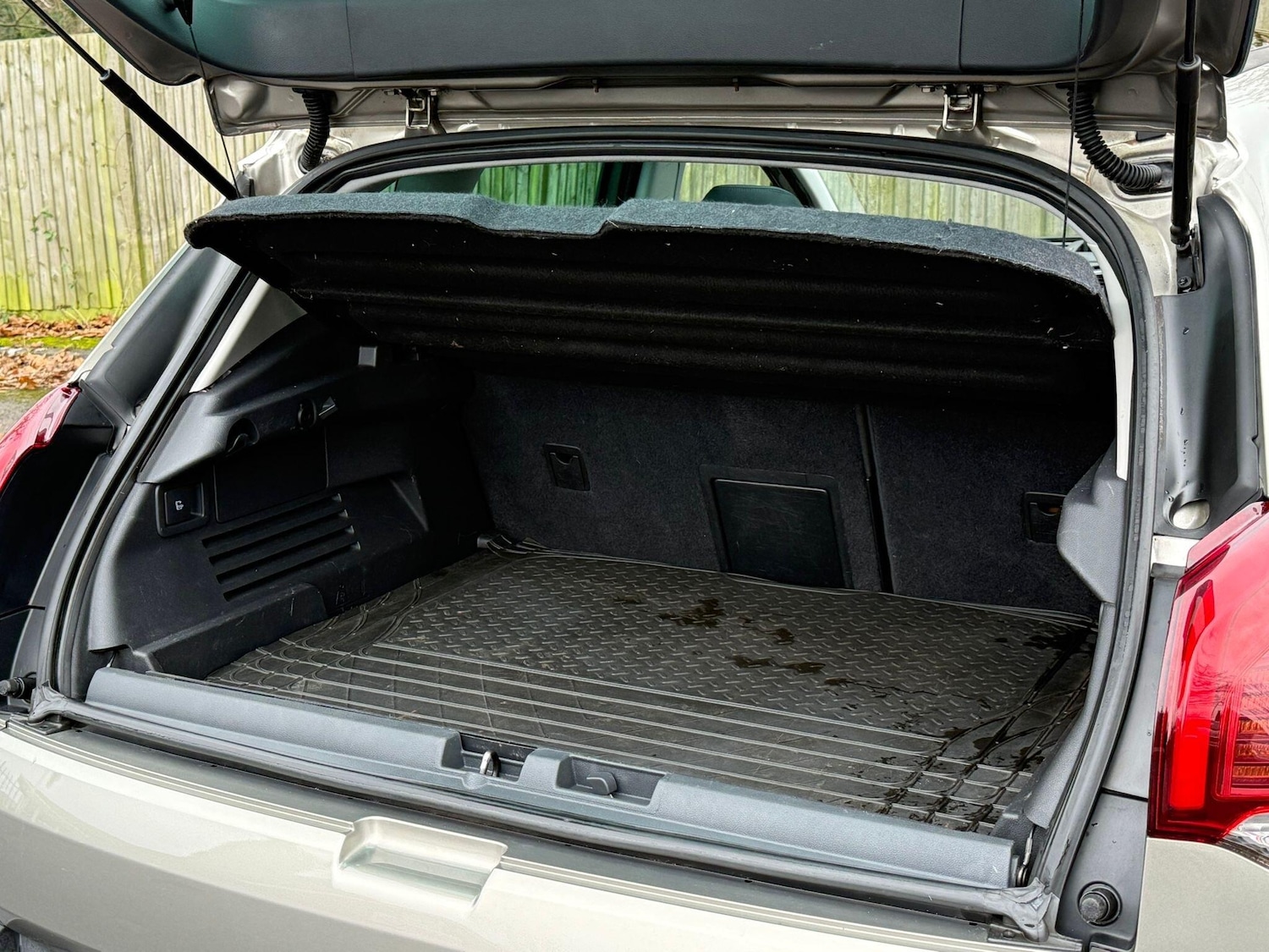 Used Peugeot 3008 2016 for sale - 76727222: Photo 33