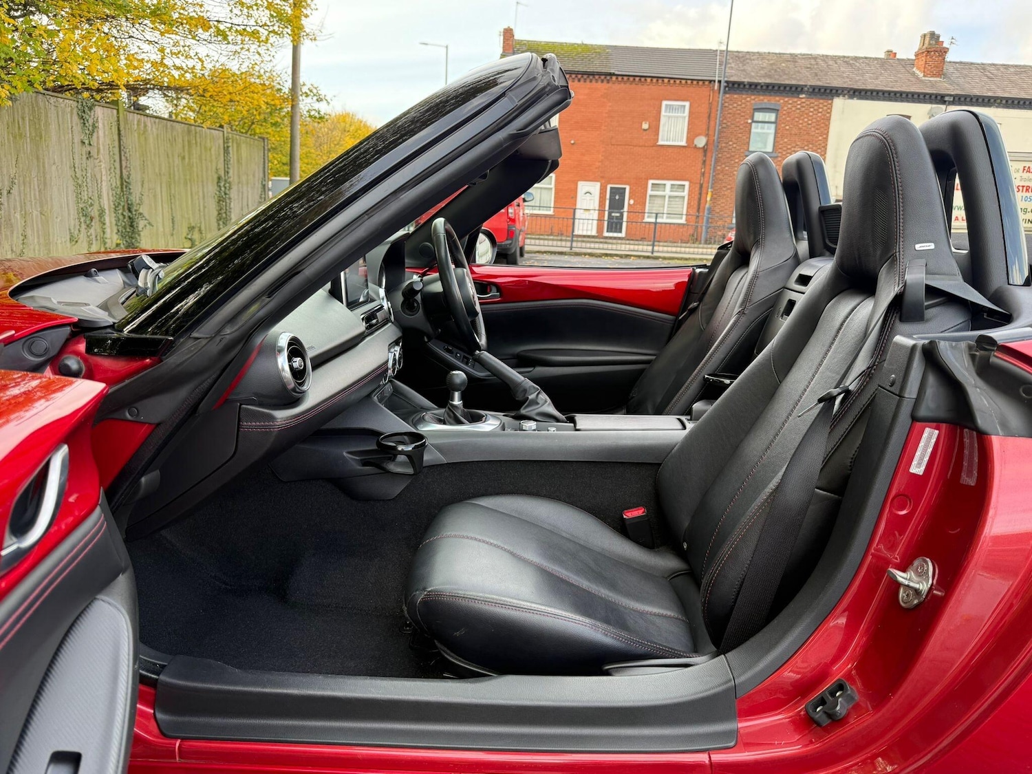 Used Mazda MX-5 2016 for sale - 76660571: Photo 17