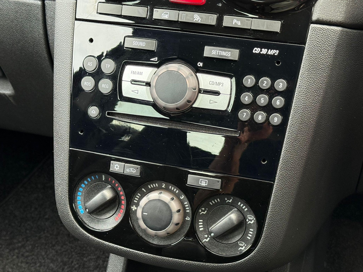 Used Vauxhall Corsa 2012 for sale - 76660564: Photo 16