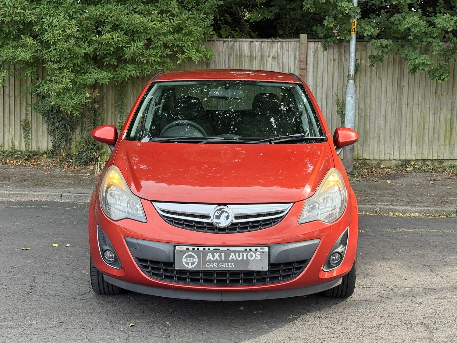 Used Vauxhall Corsa 2012 for sale - 76660564: Photo 2