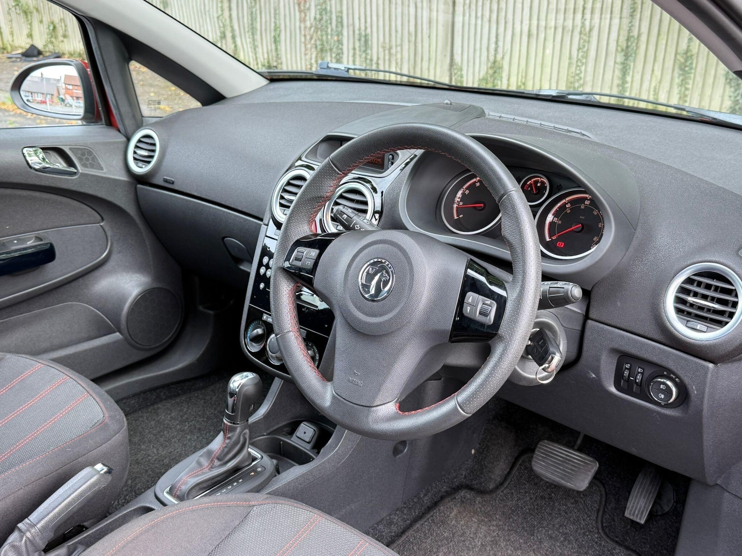 Used Vauxhall Corsa 2012 for sale - 76660564: Photo 9