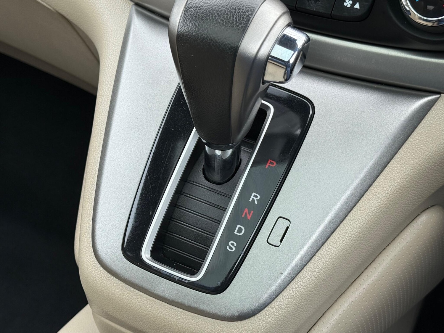 Used Honda CR-V 2013 for sale - 77982516: Photo 12