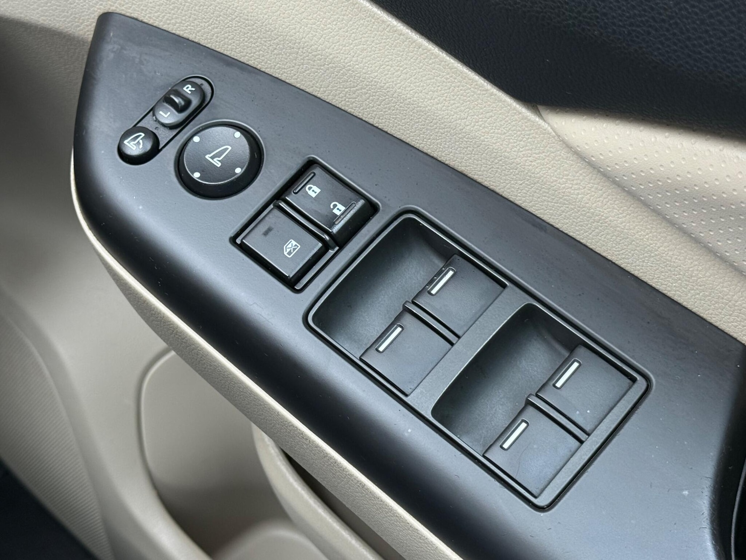 Used Honda CR-V 2013 for sale - 77982516: Photo 20