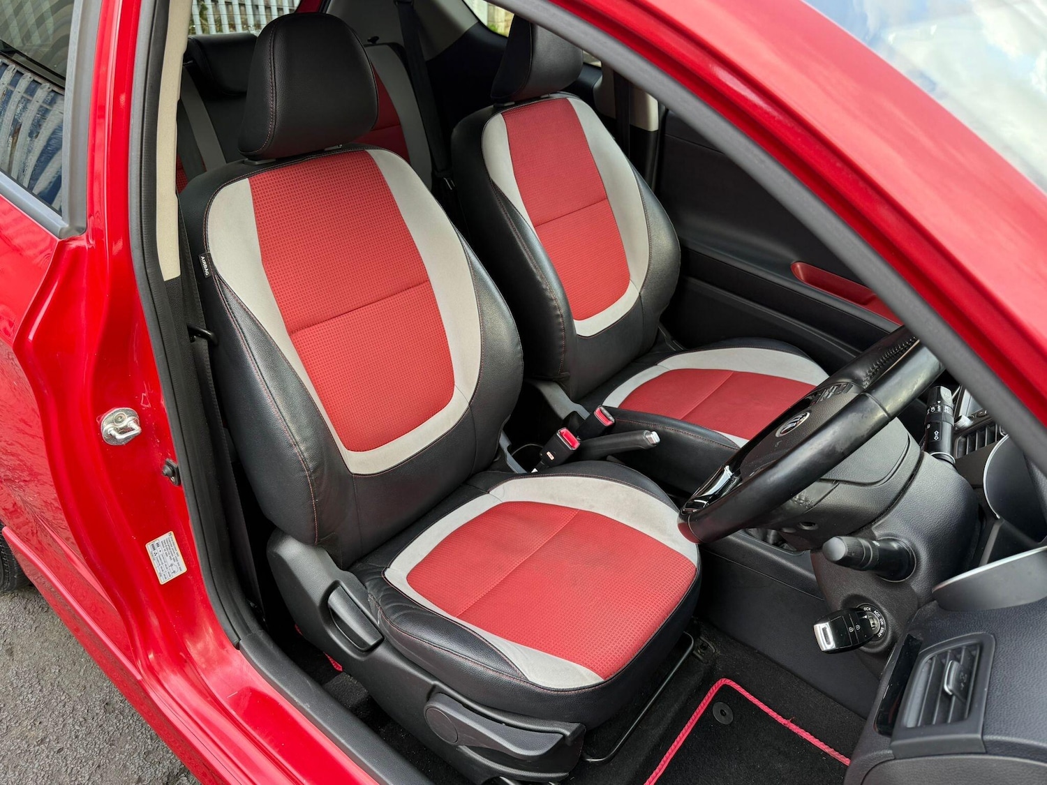 Used Kia Picanto 2016 for sale - 76660556: Photo 11