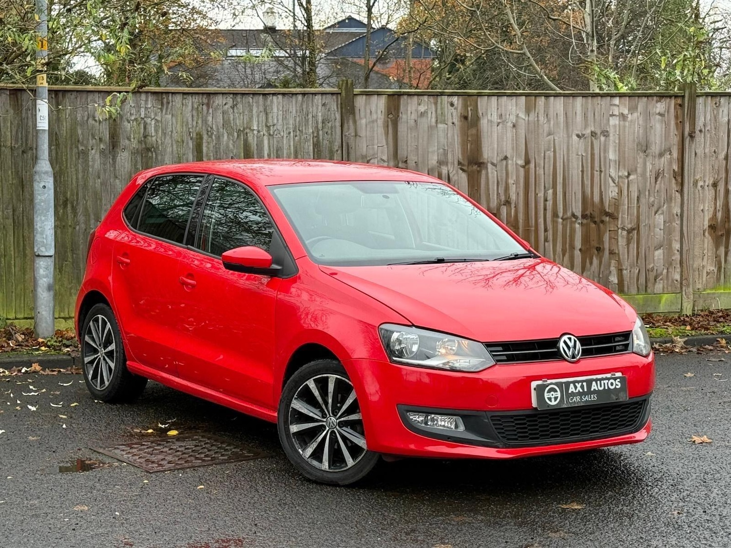 Used Volkswagen Polo 2013 for sale - 76660577: Photo 1