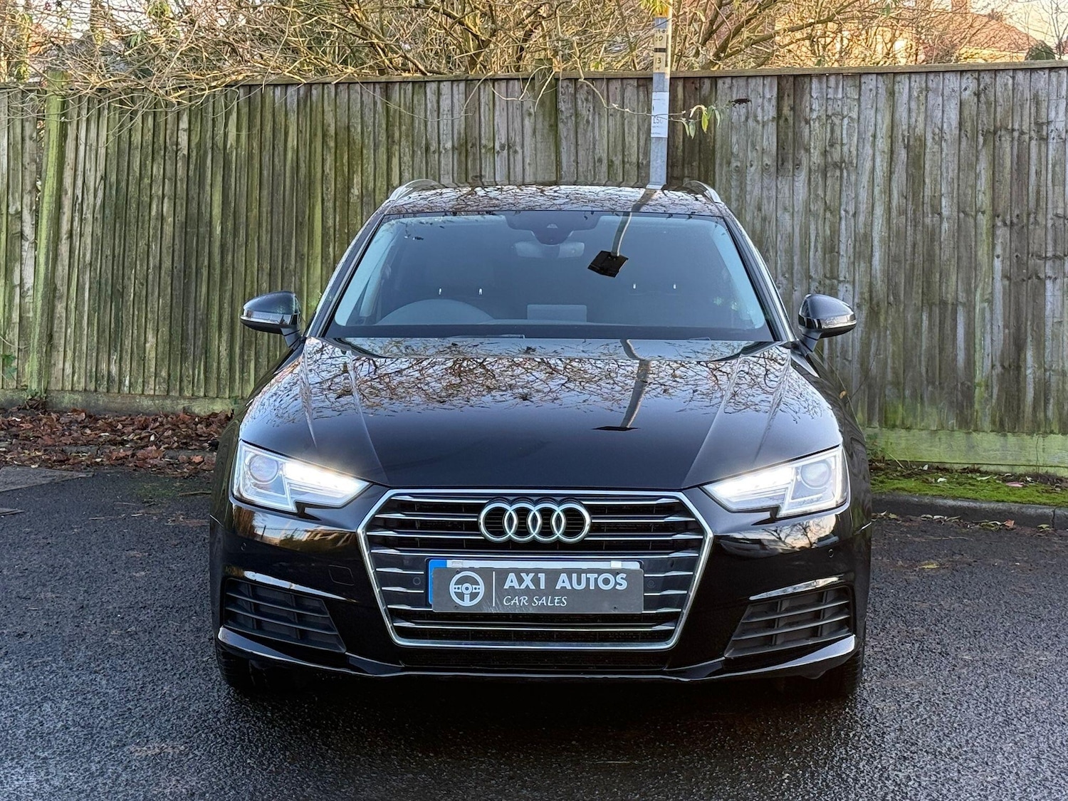 Used Audi A4 2017 for sale - 76926179: Photo 2