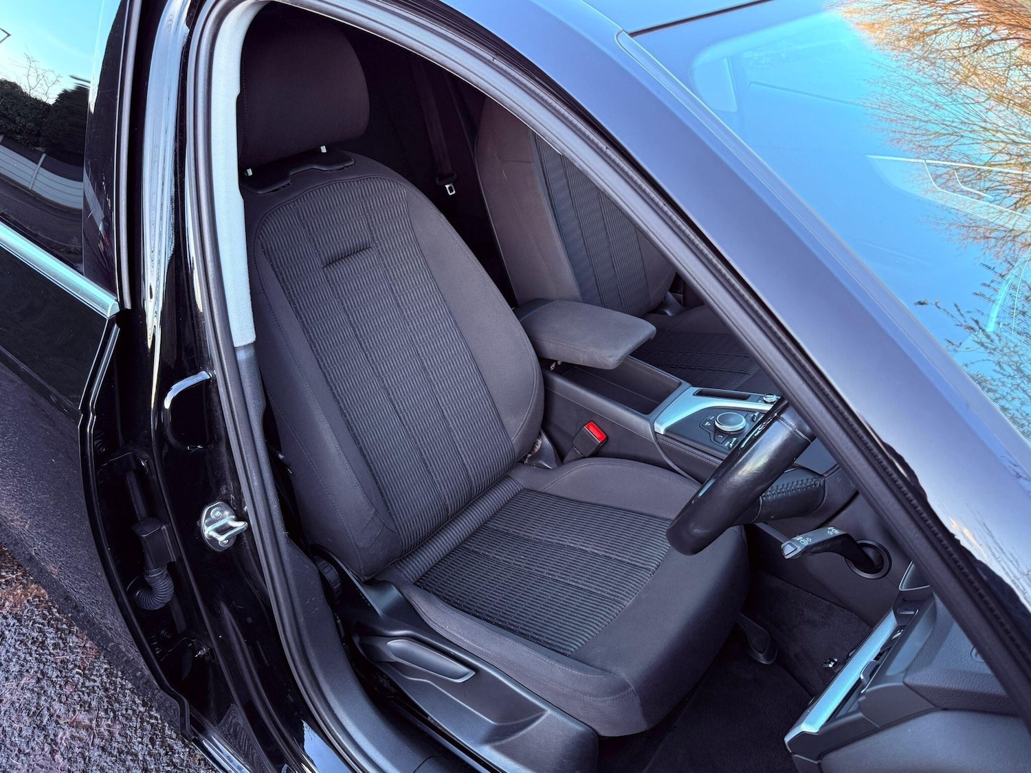 Used Audi A4 2017 for sale - 76926179: Photo 9