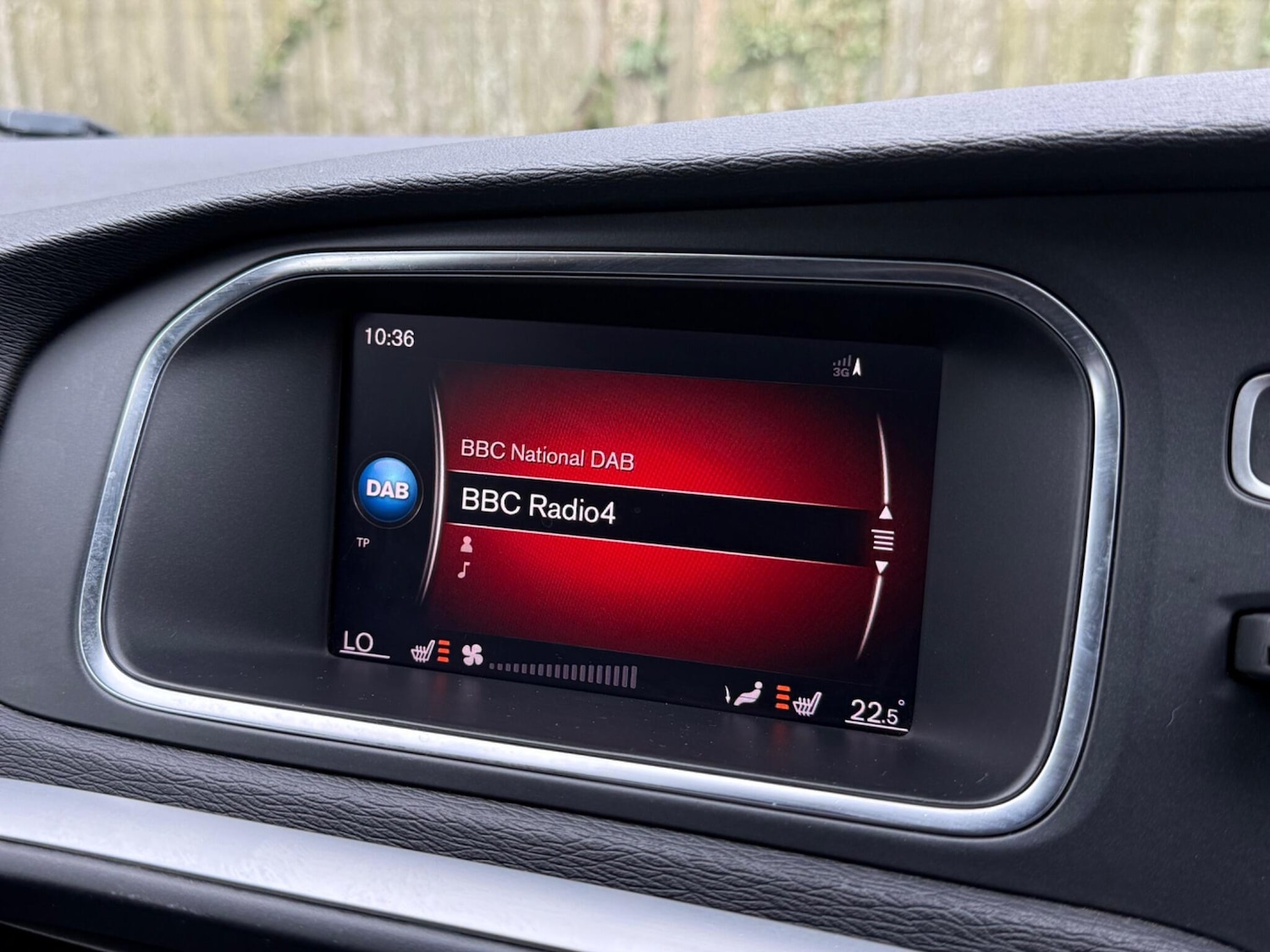 Used Volvo V40 2018 for sale - 78100198: Photo 25