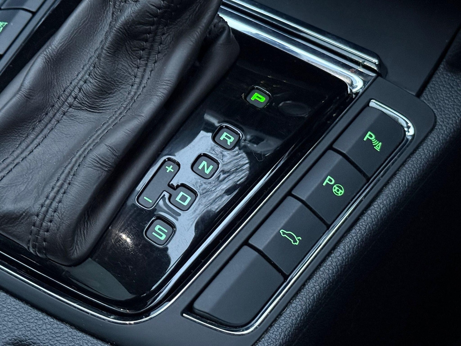 Used Skoda Superb 2015 for sale - 76936452: Photo 32