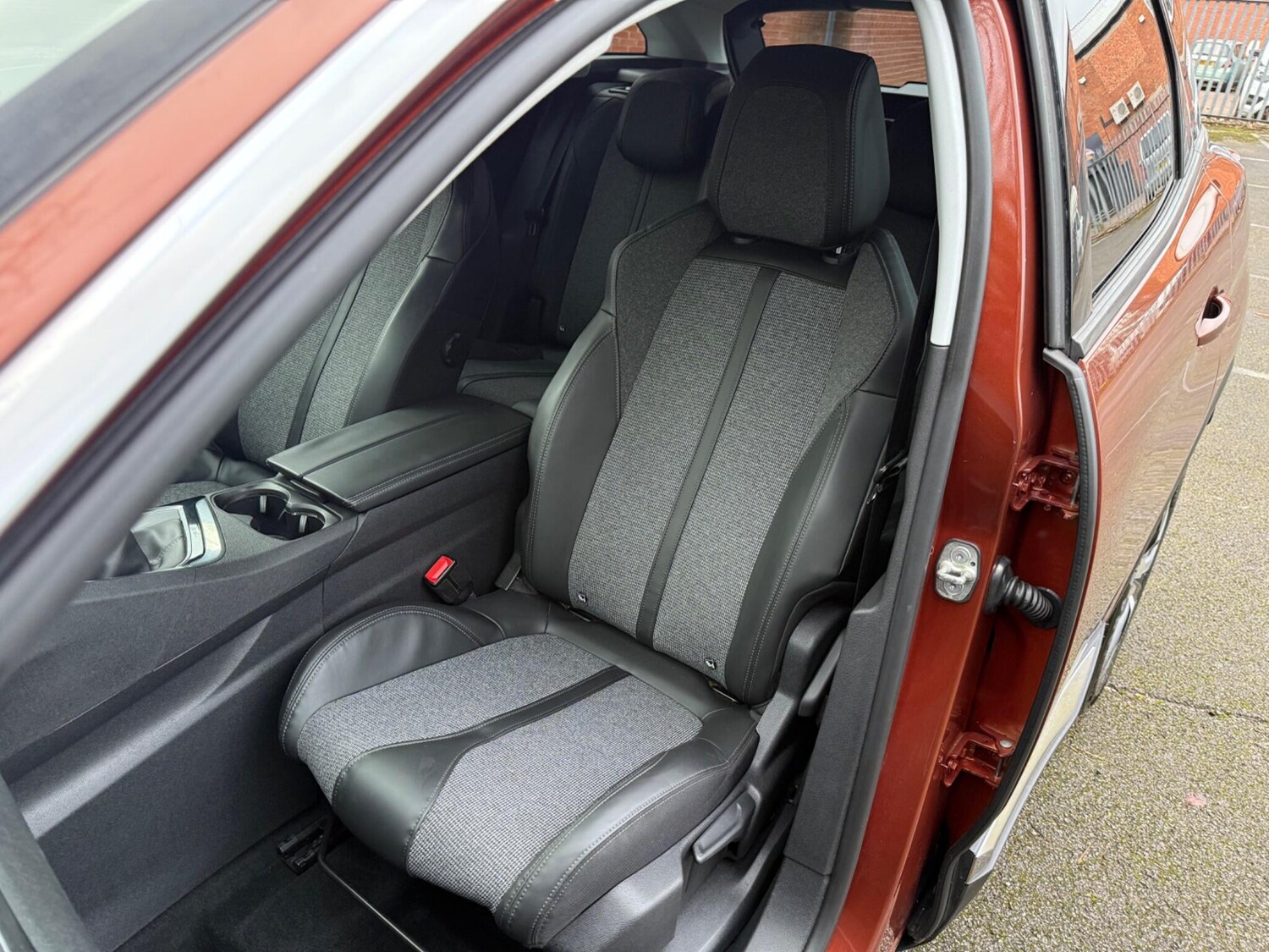 Used Peugeot 3008 2017 for sale - 77400786: Photo 12