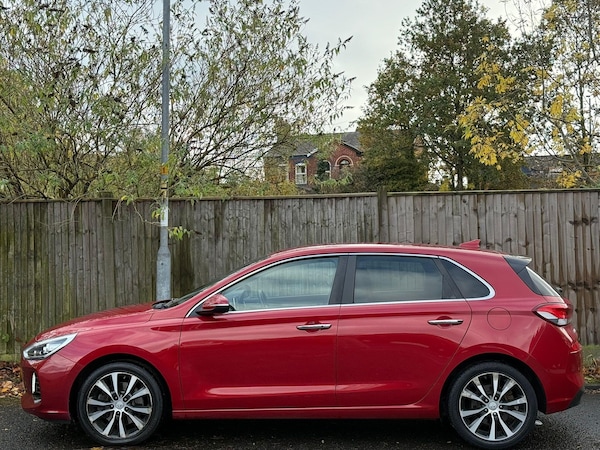 Used Hyundai i30 2018 for sale - 76336656: Photo 4