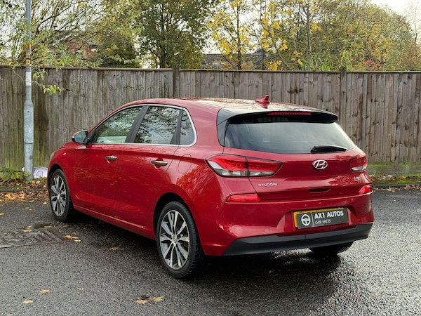 Used Hyundai i30 2018 for sale - 76336656: Photo 6