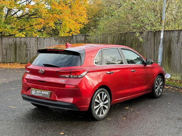 Used Hyundai i30 2018 for sale - 76336656: Photo 8