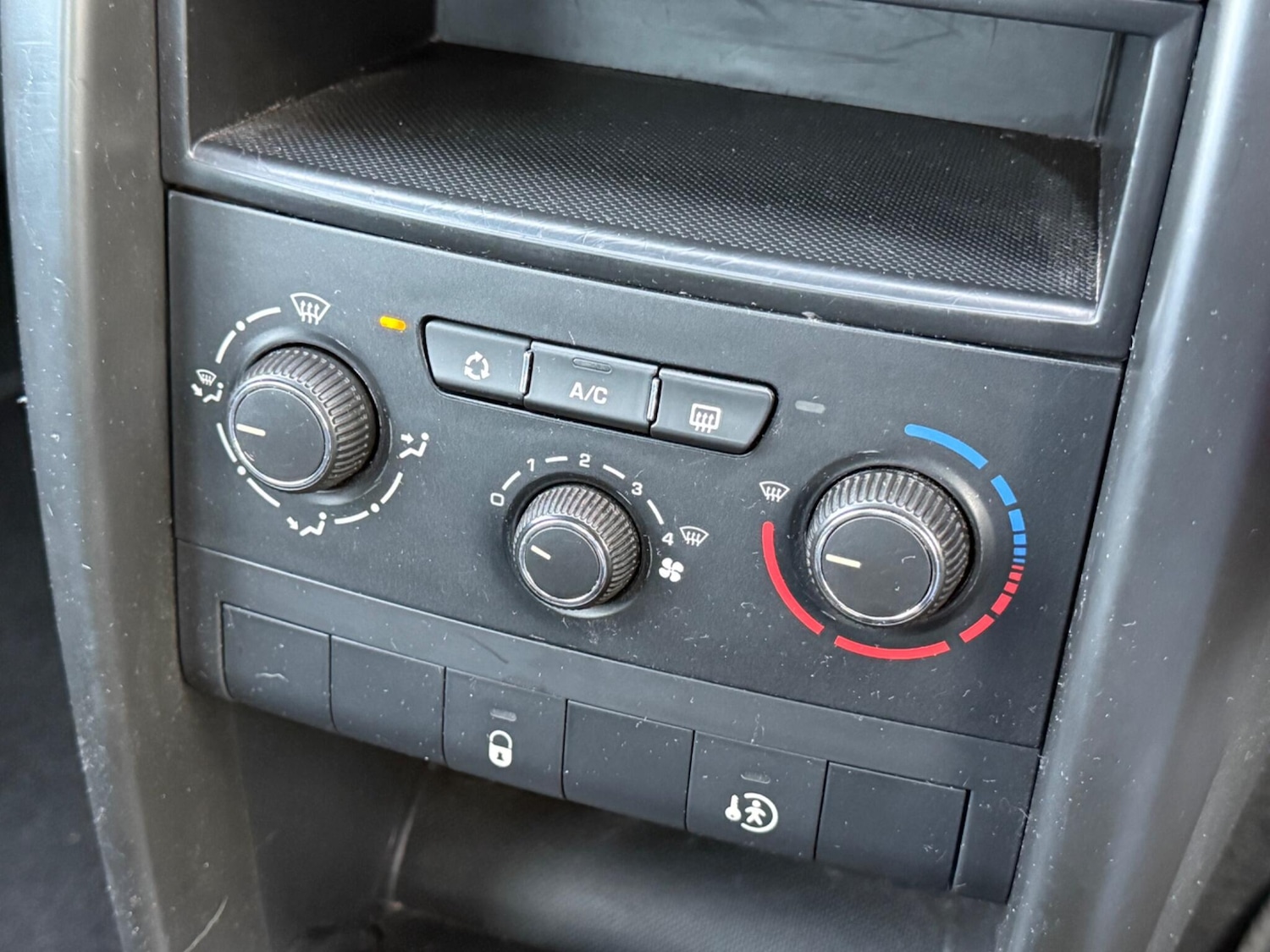 Used Peugeot 207 for sale - 77969643: Photo 21