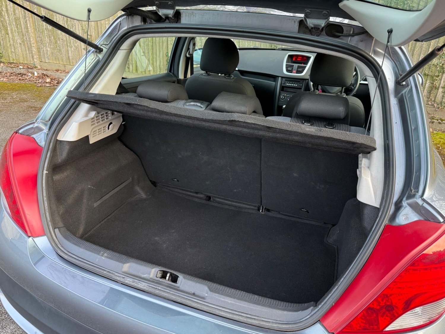 Used Peugeot 207 for sale - 77969643: Photo 9