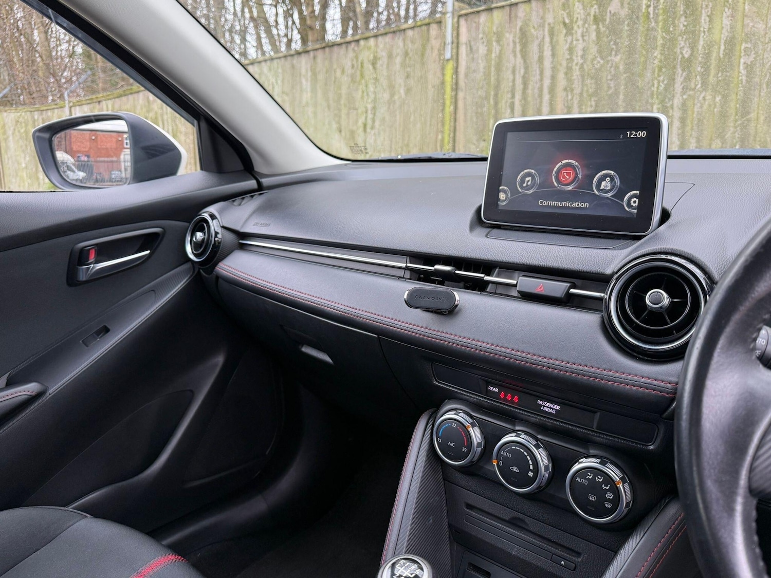 Used Mazda Mazda2 2015 for sale - 77155630: Photo 17