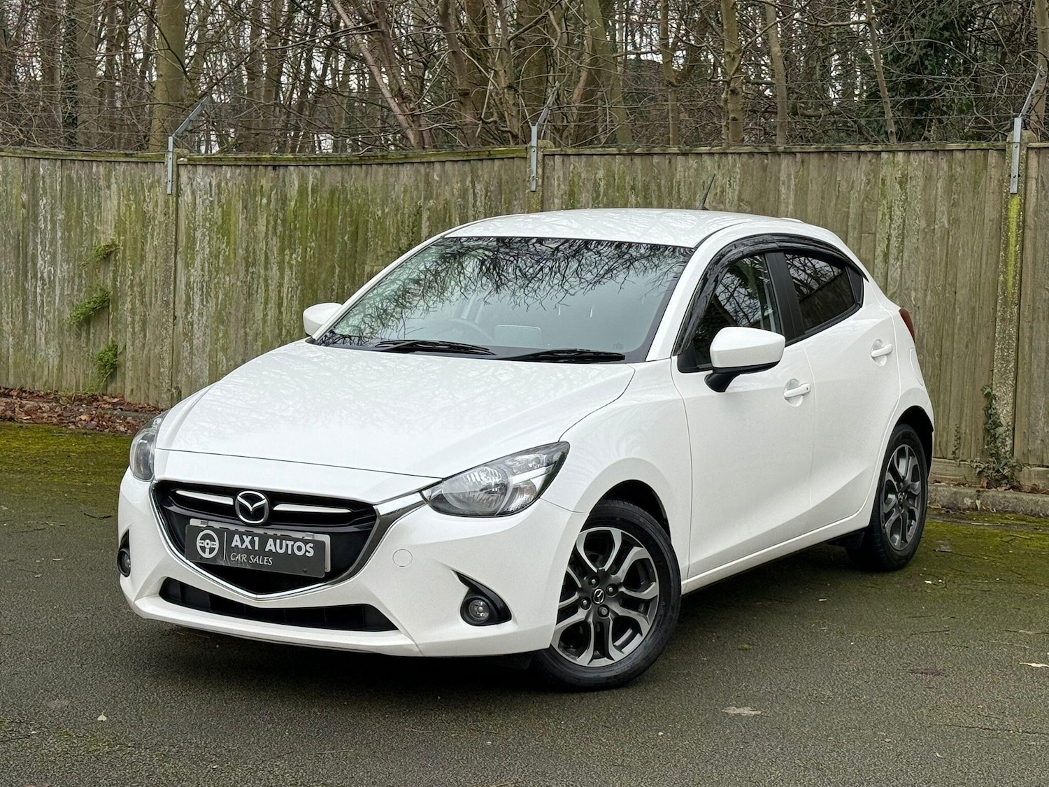 Used Mazda Mazda2 2015 for sale - 77155630: Photo 3