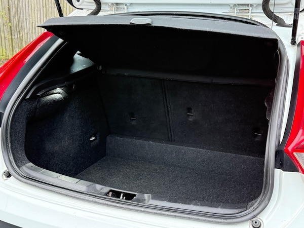 Used Volvo V40 Cross Country 2013 for sale - 76239631: Photo 13