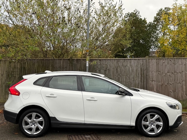 Used Volvo V40 Cross Country 2013 for sale - 76239631: Photo 5