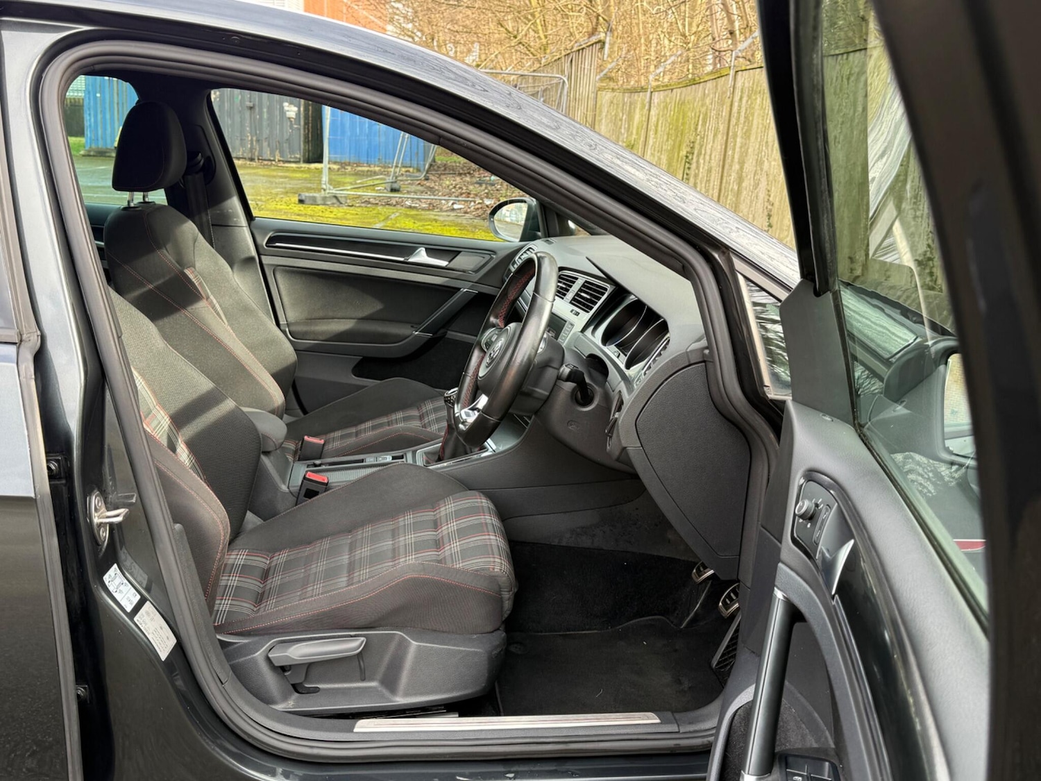 Used Volkswagen Golf 2015 for sale - 77633577: Photo 11