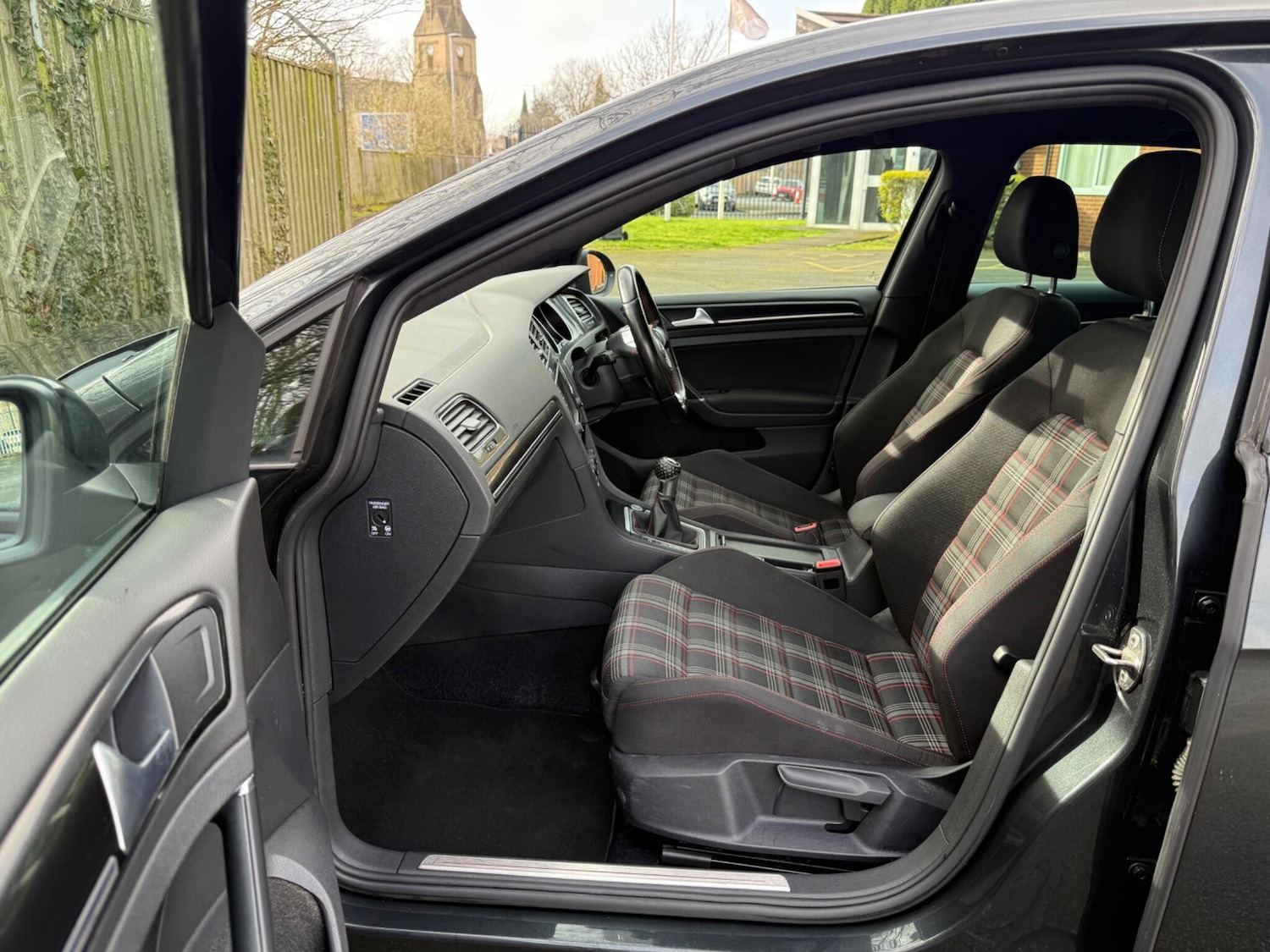 Used Volkswagen Golf 2015 for sale - 77633577: Photo 13