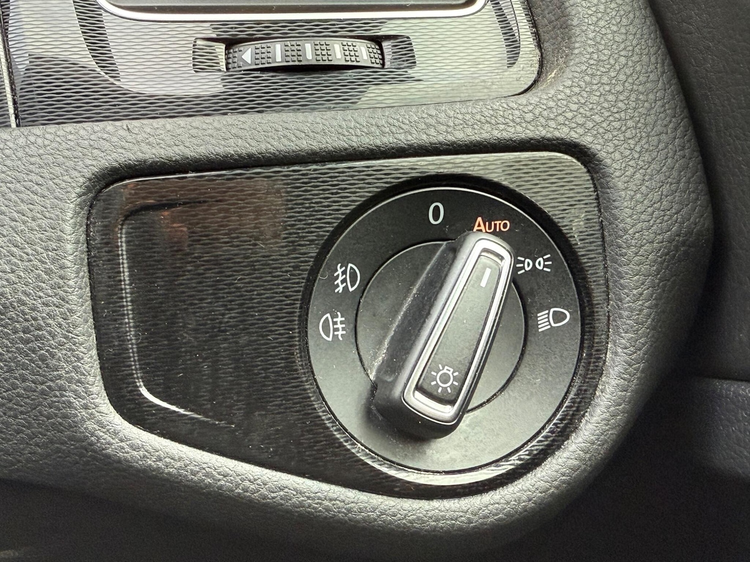 Used Volkswagen Golf 2015 for sale - 77633577: Photo 20