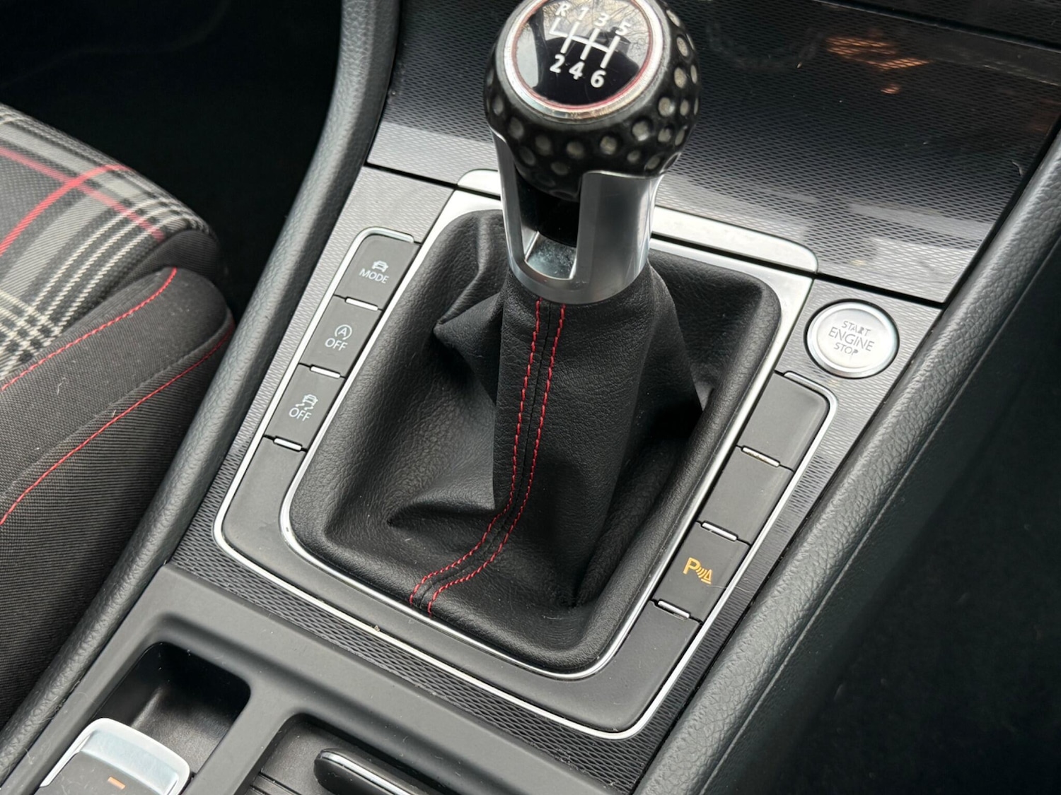 Used Volkswagen Golf 2015 for sale - 77633577: Photo 21