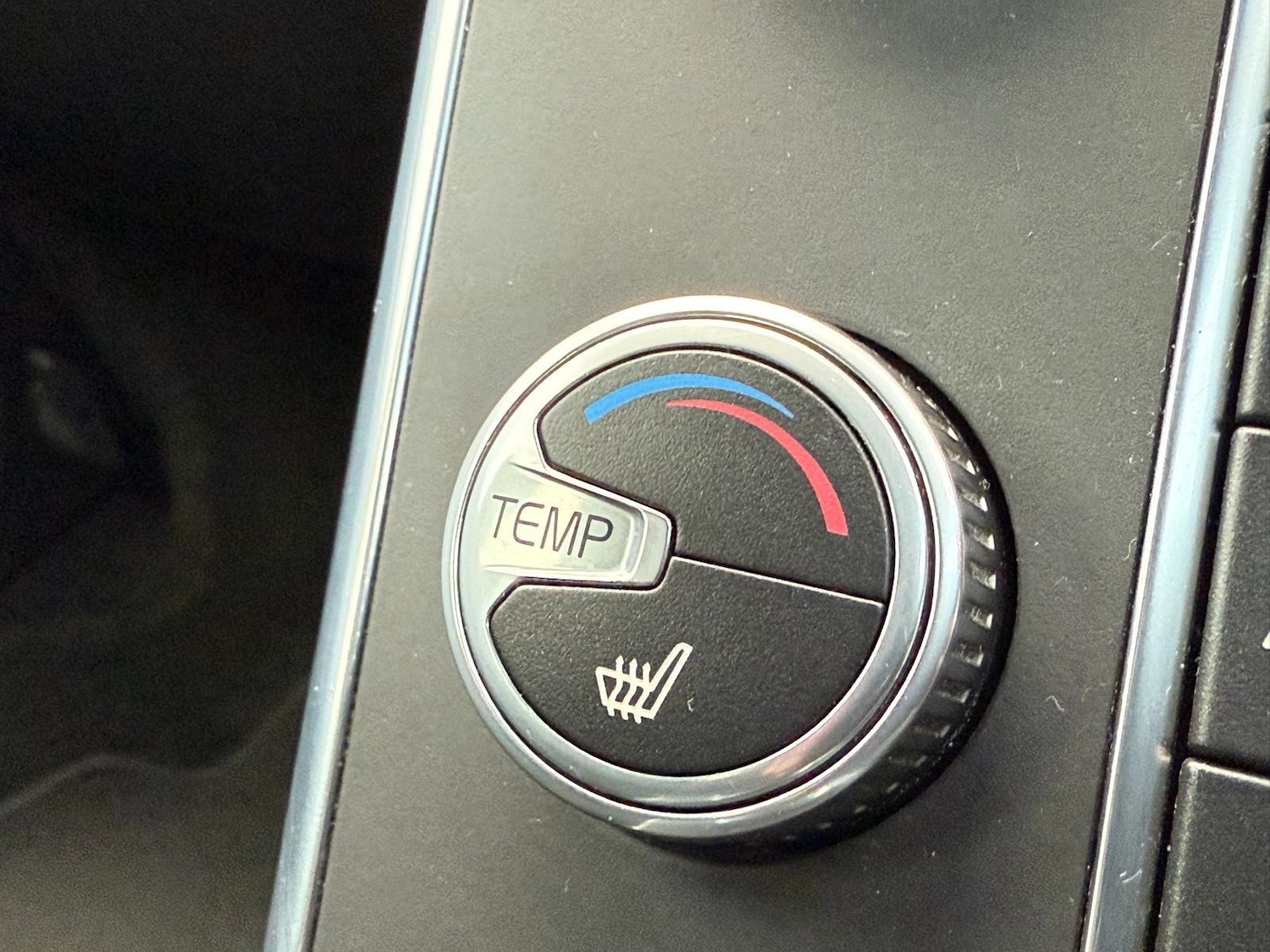 Used Volvo V60 2014 for sale - 76660565: Photo 25