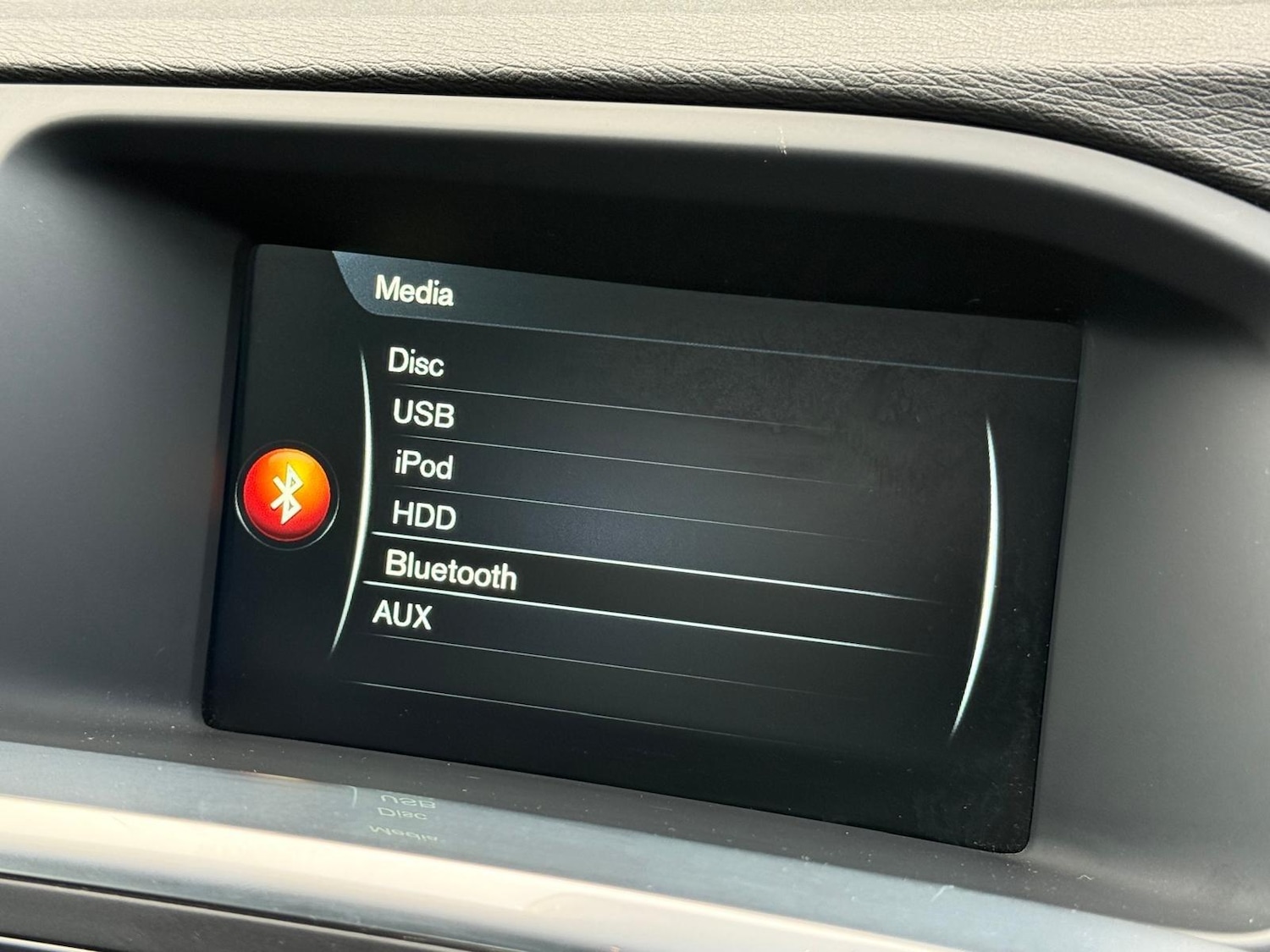 Used Volvo V60 2014 for sale - 76660565: Photo 29