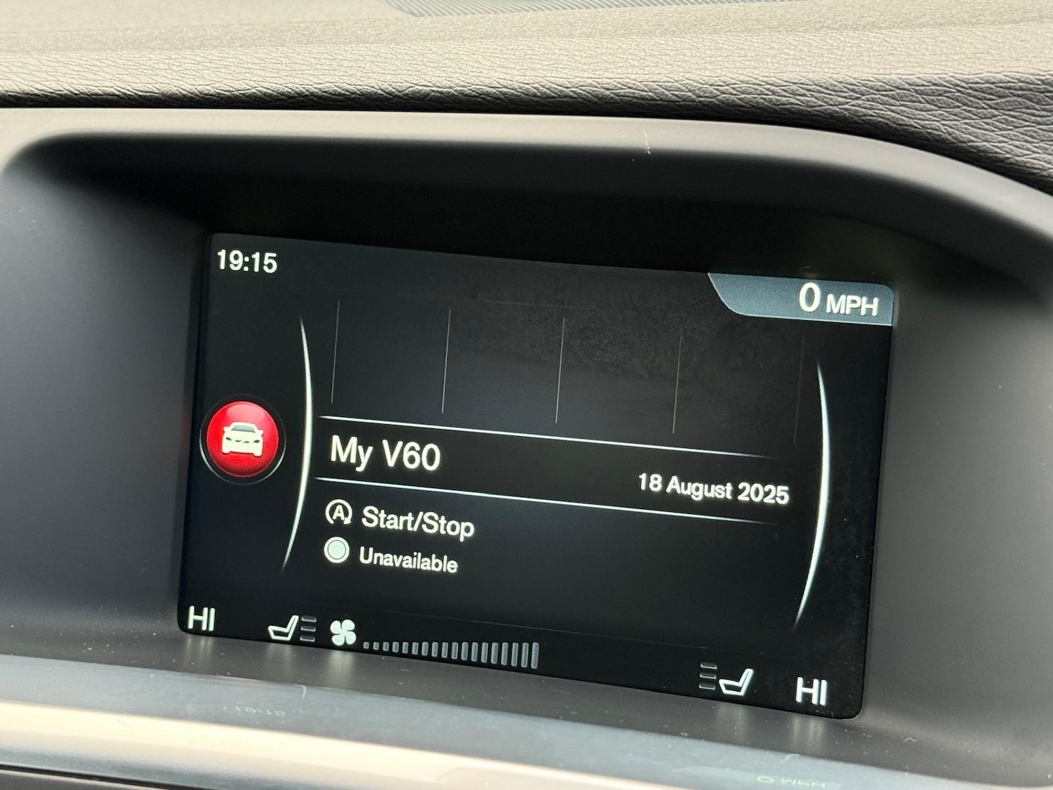 Used Volvo V60 2014 for sale - 76660565: Photo 33