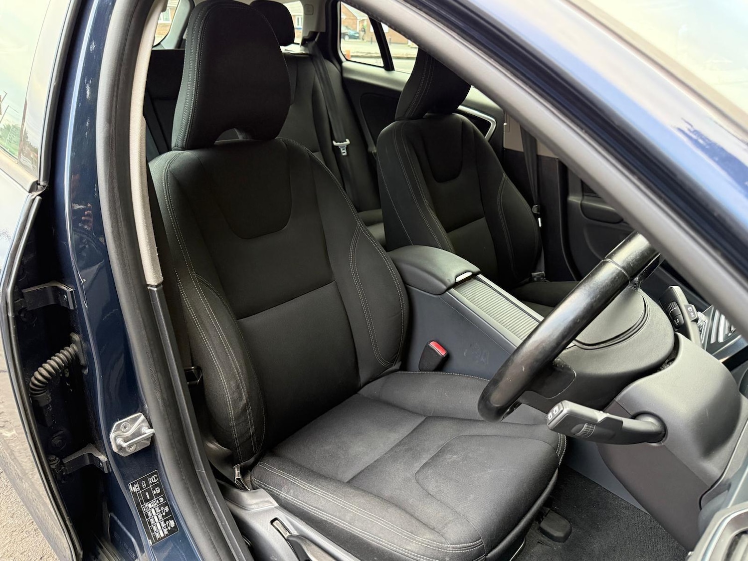 Used Volvo V60 2014 for sale - 76660565: Photo 9