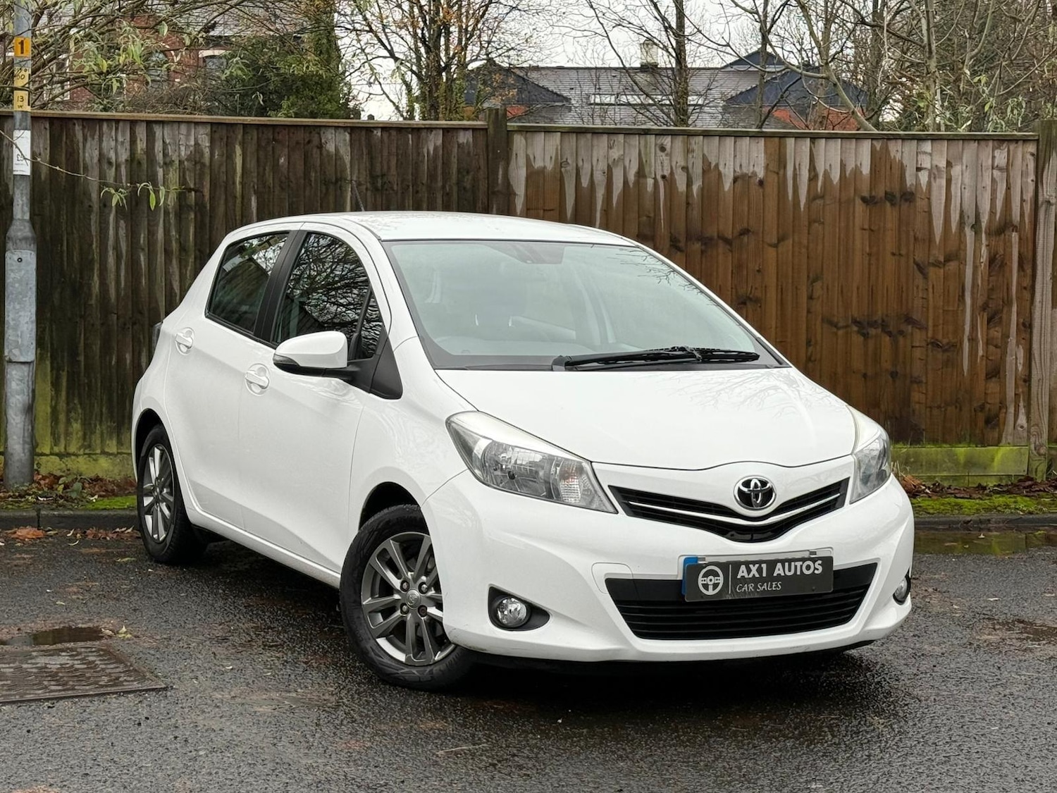 Used Toyota Yaris 2014 for sale - 76772007: Photo 1