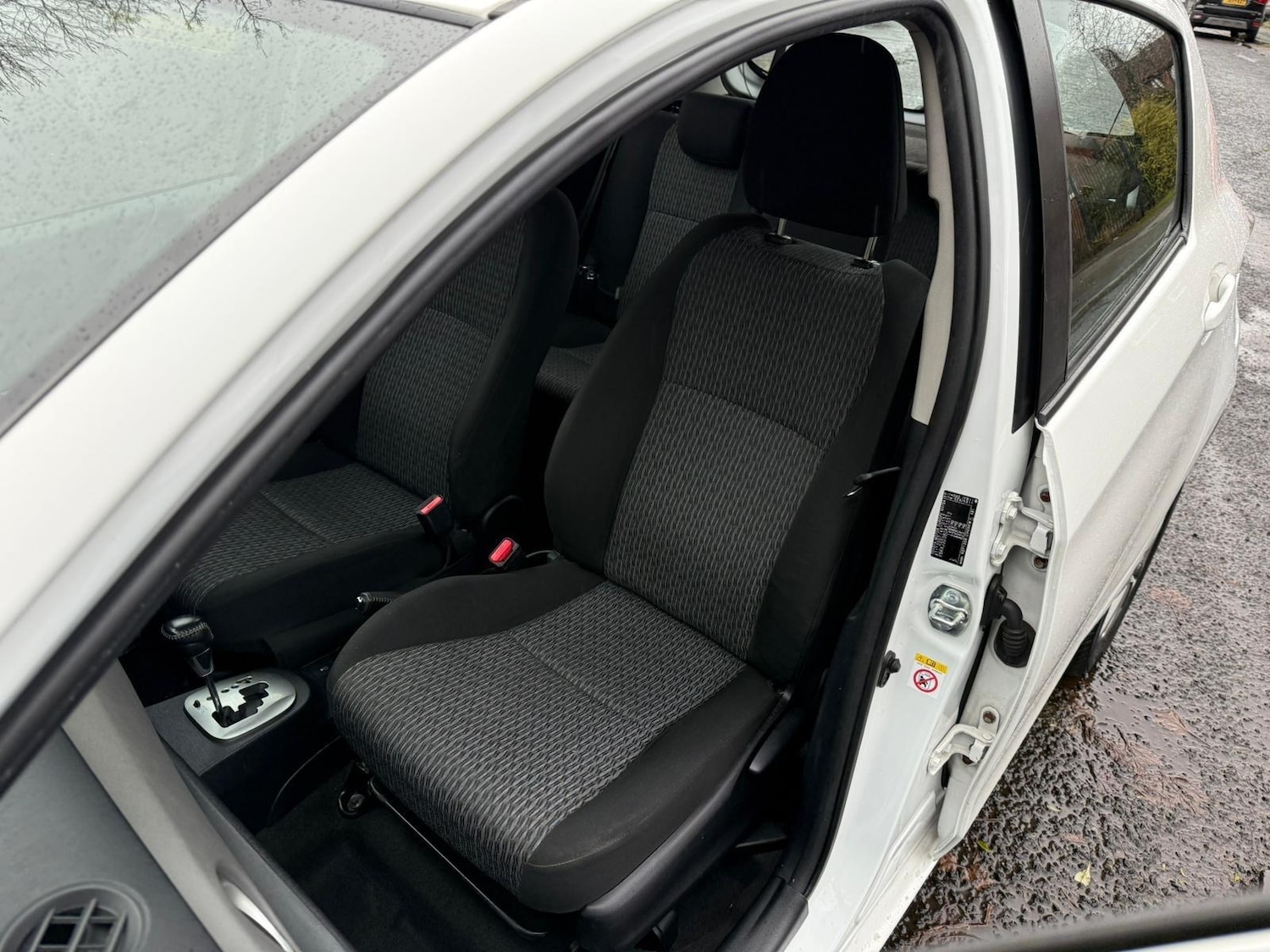 Used Toyota Yaris 2014 for sale - 76772007: Photo 10