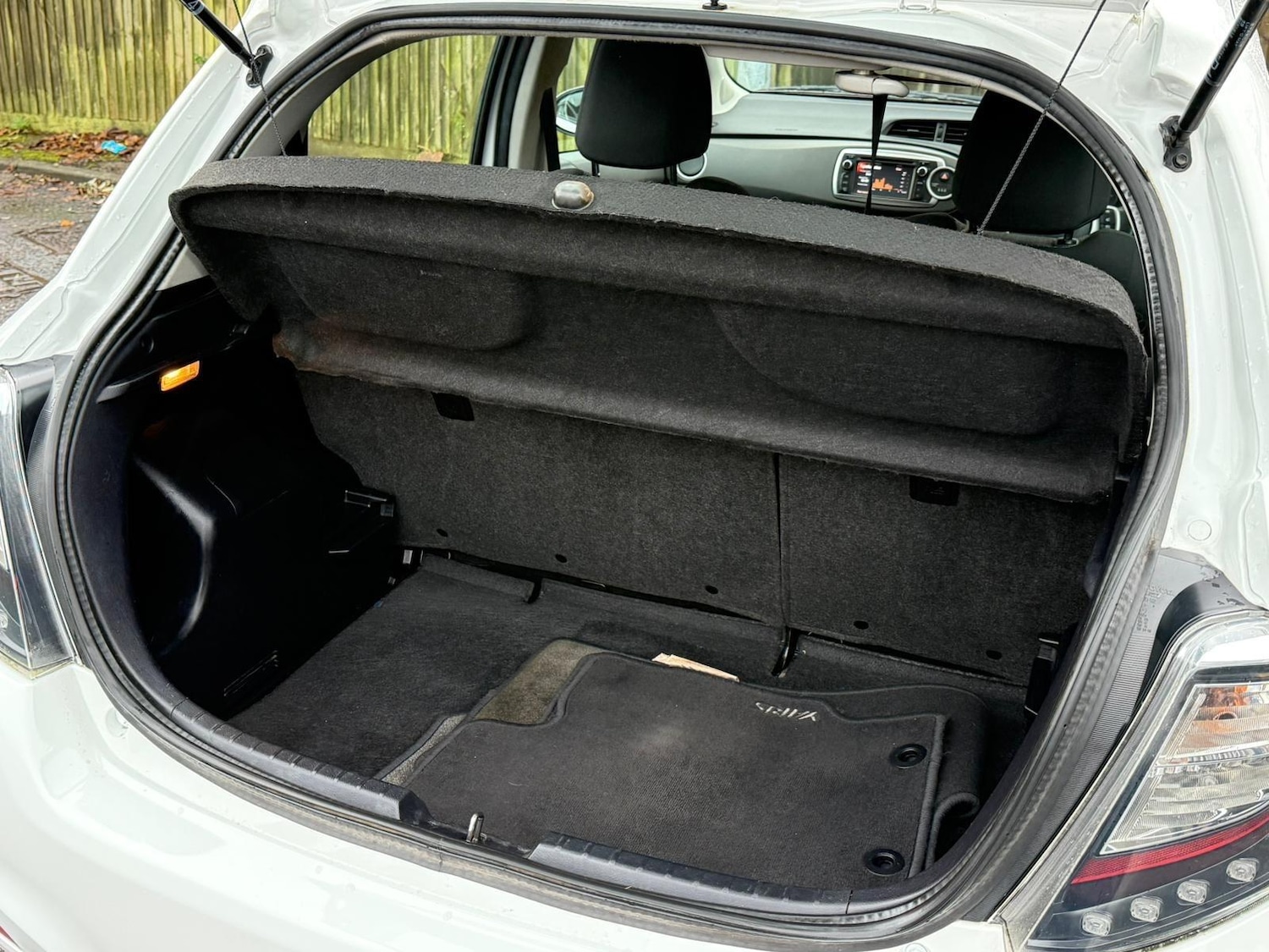 Used Toyota Yaris 2014 for sale - 76772007: Photo 14