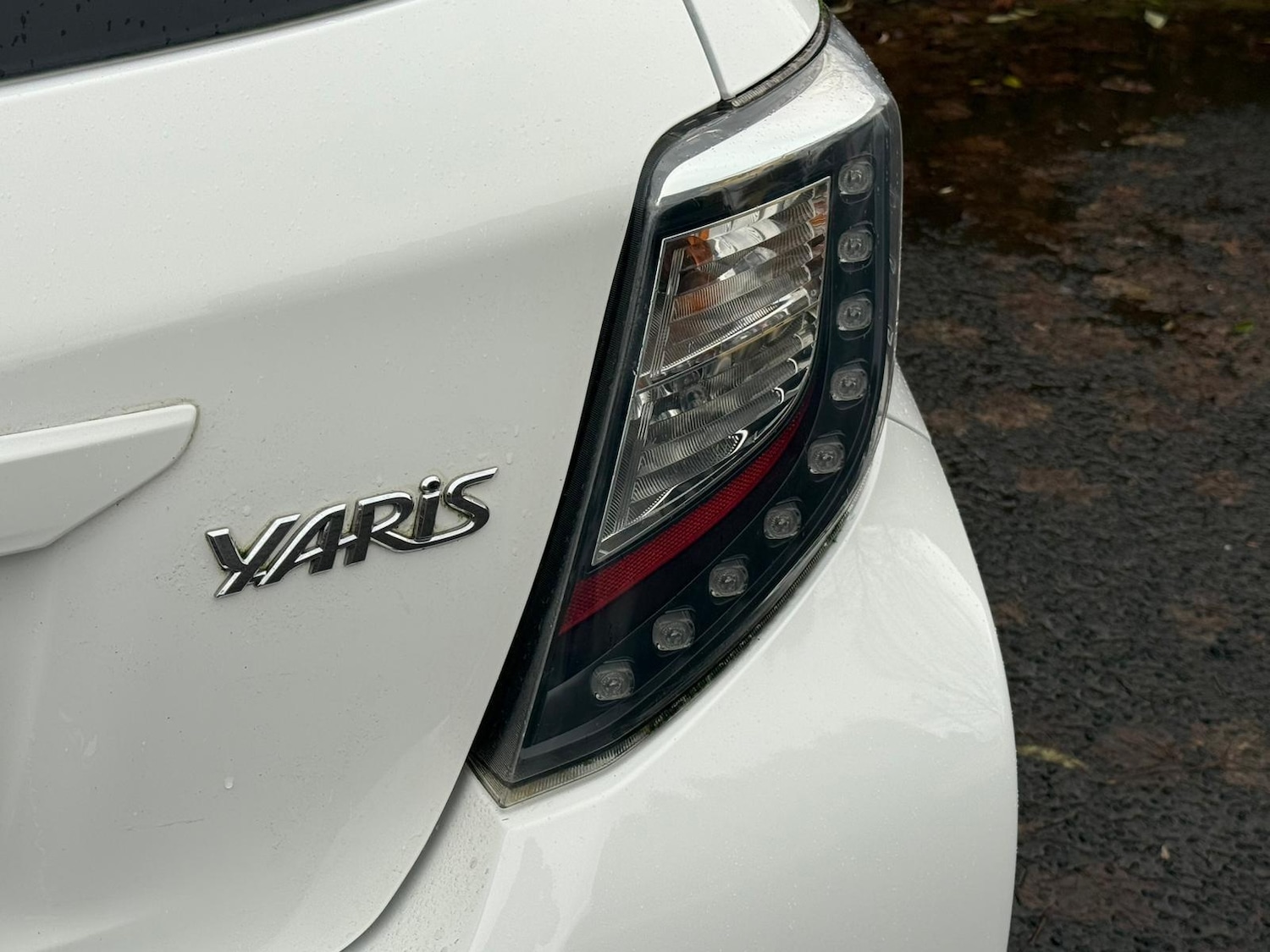 Used Toyota Yaris 2014 for sale - 76772007: Photo 15