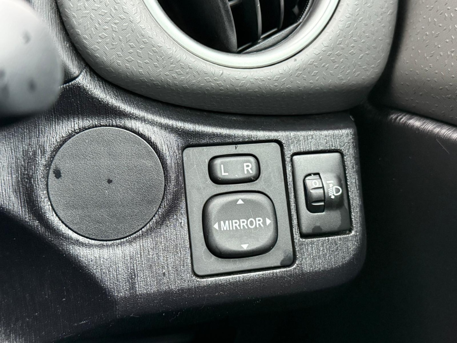 Used Toyota Yaris 2014 for sale - 76772007: Photo 16