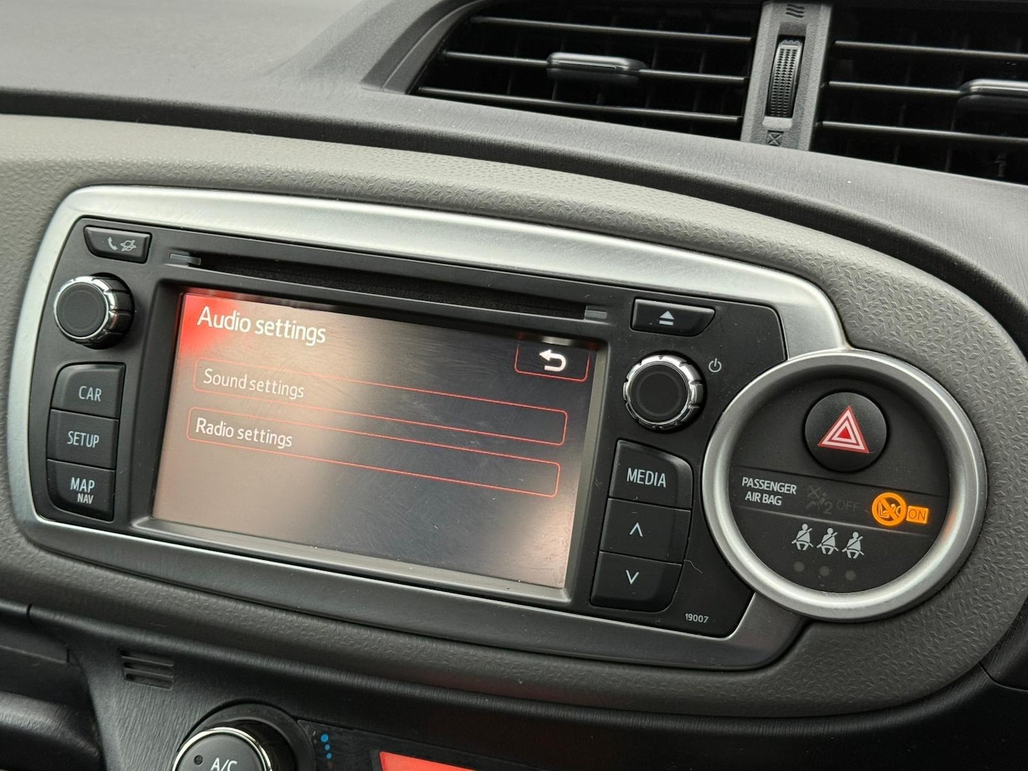 Used Toyota Yaris 2014 for sale - 76772007: Photo 31