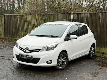 Used Toyota Yaris 2014 for sale - 76772007: Photo