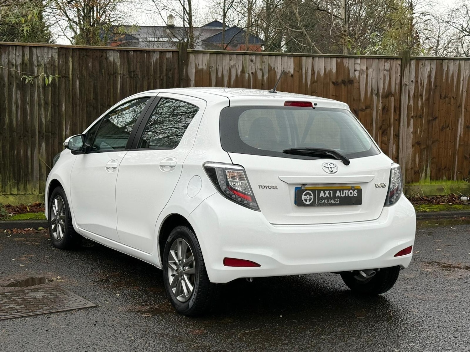 Used Toyota Yaris 2014 for sale - 76772007: Photo 6