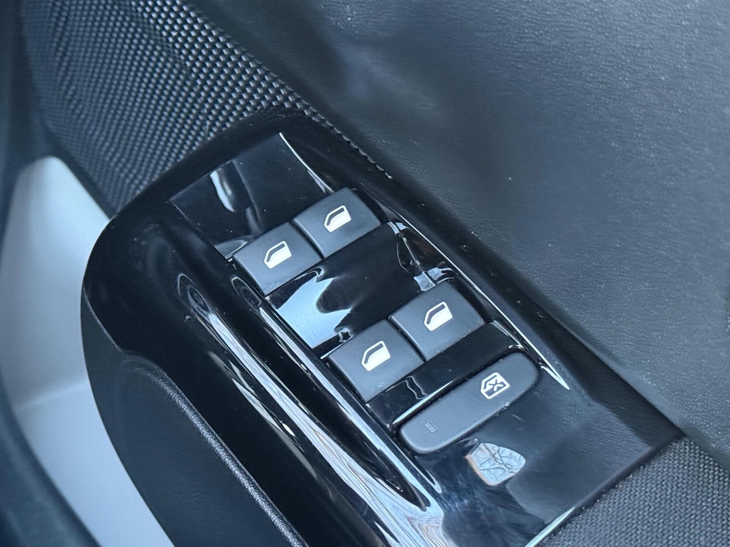 Used Citroen C3 for sale - 77892835: Photo 17