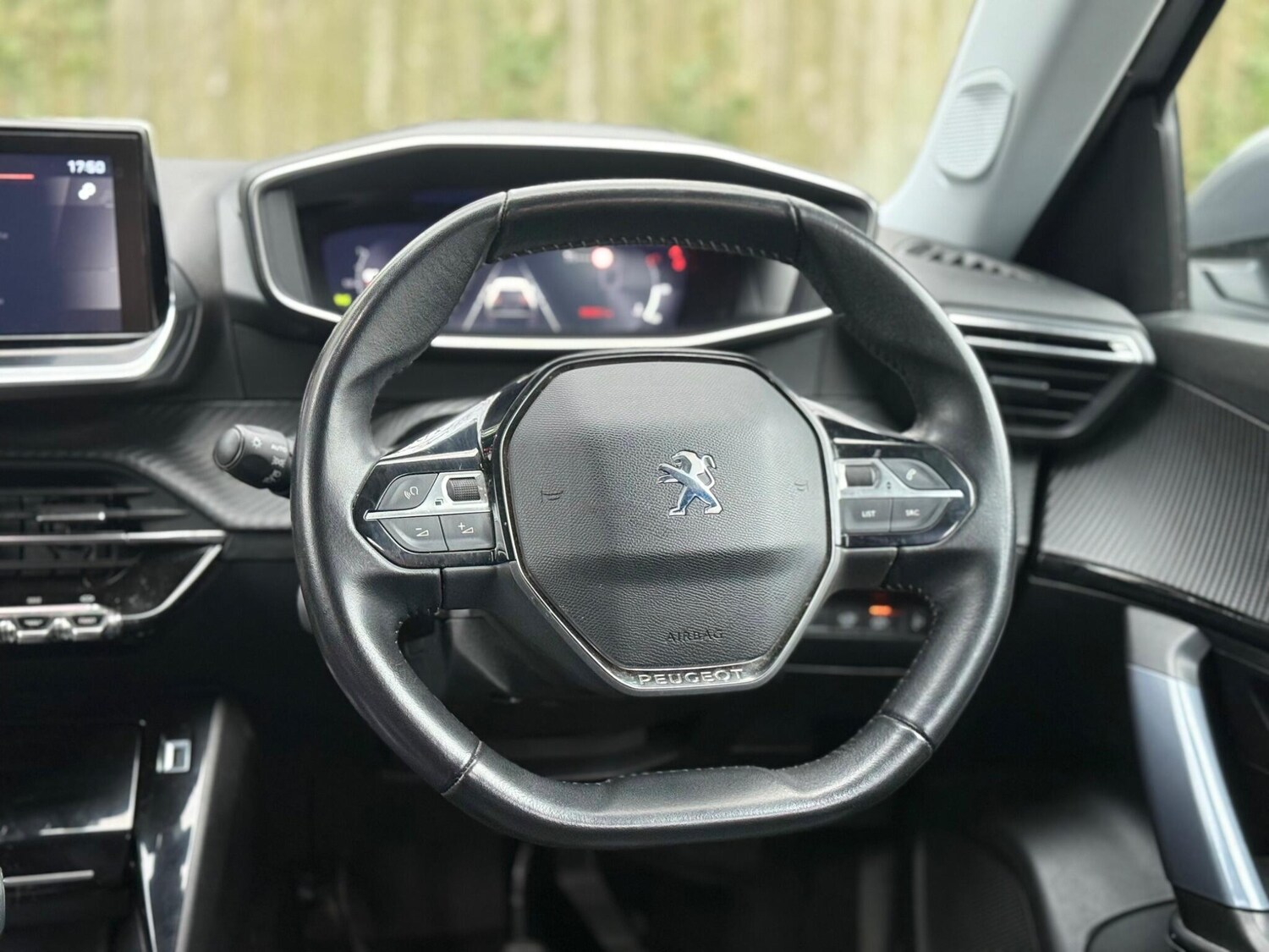 Used Peugeot 2008 2020 for sale - 78170349: Photo 10