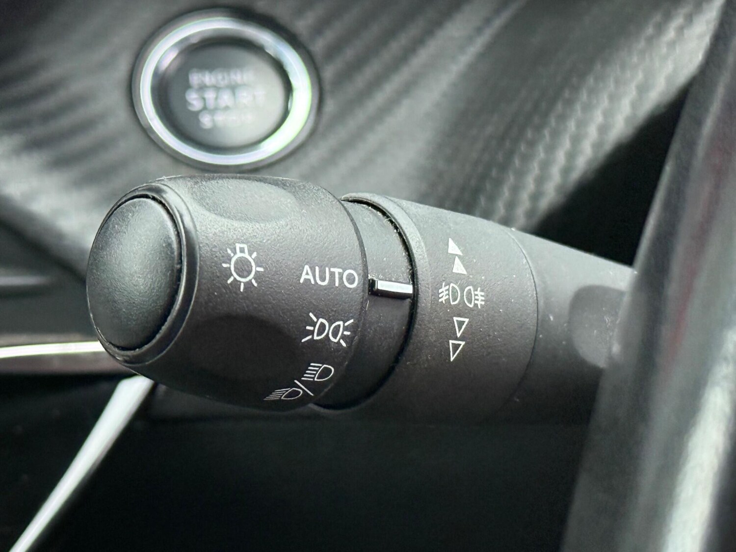 Used Peugeot 2008 2020 for sale - 78170349: Photo 29