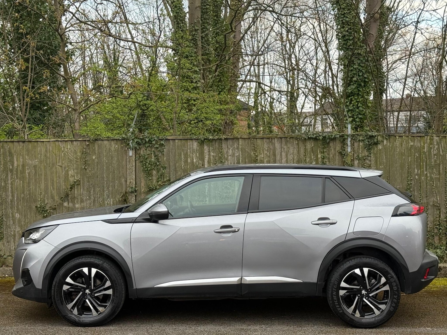 Used Peugeot 2008 2020 for sale - 78170349: Photo 4