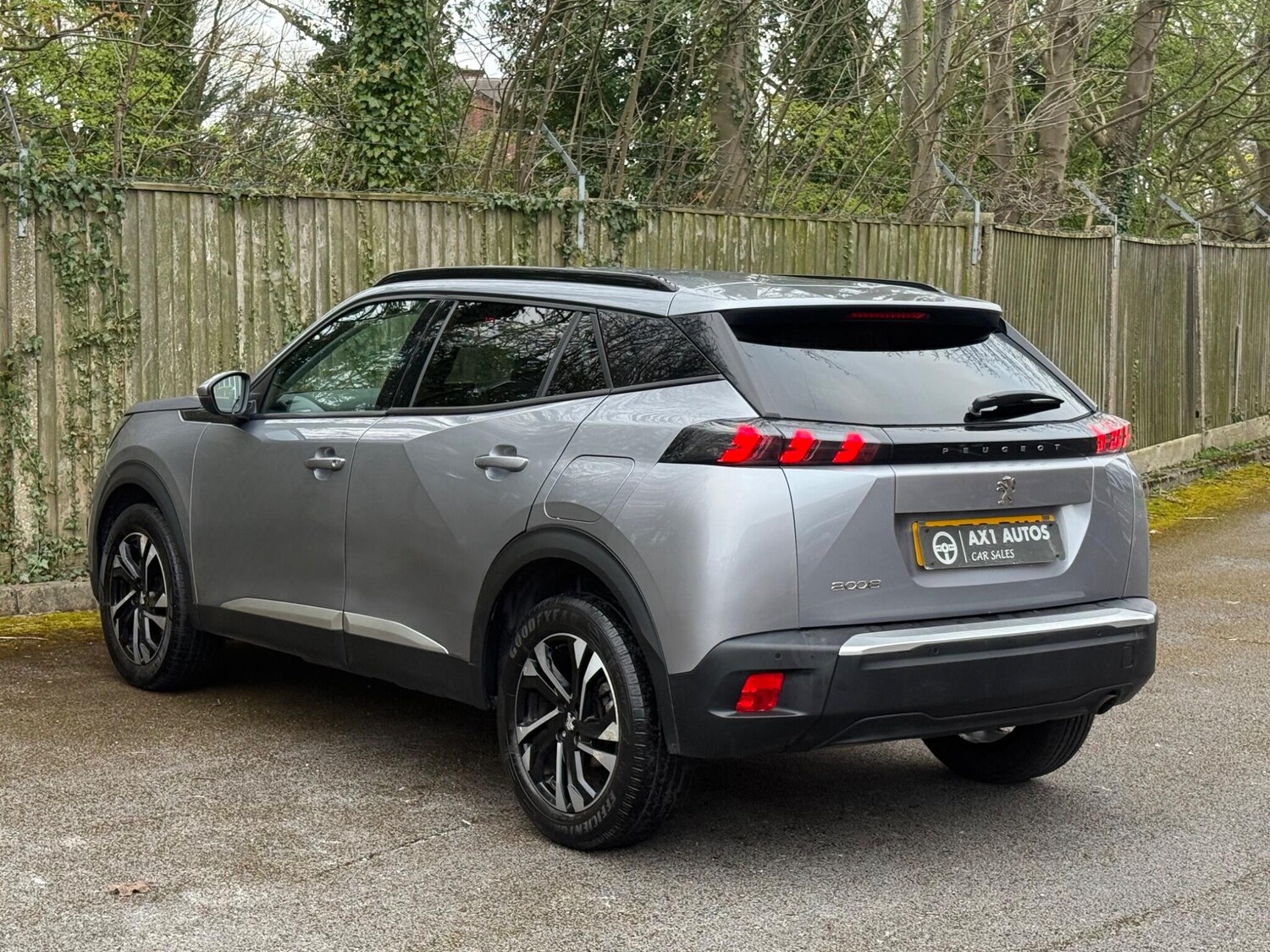 Used Peugeot 2008 2020 for sale - 78170349: Photo 8