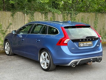 Used Volvo V60 2017 for sale - 78898778: Photo