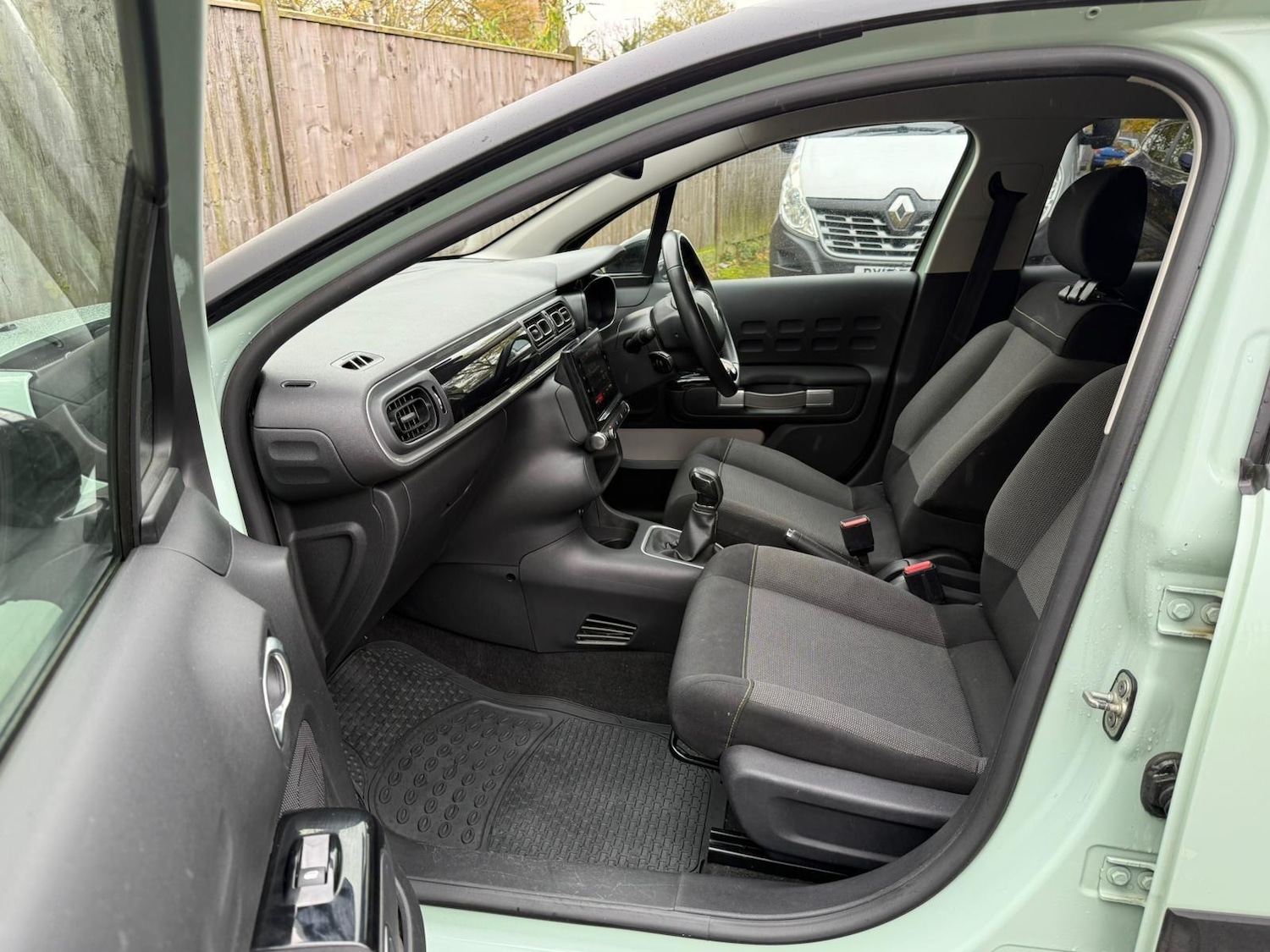 Used Citroen C3 2019 for sale - 76381311: Photo 15