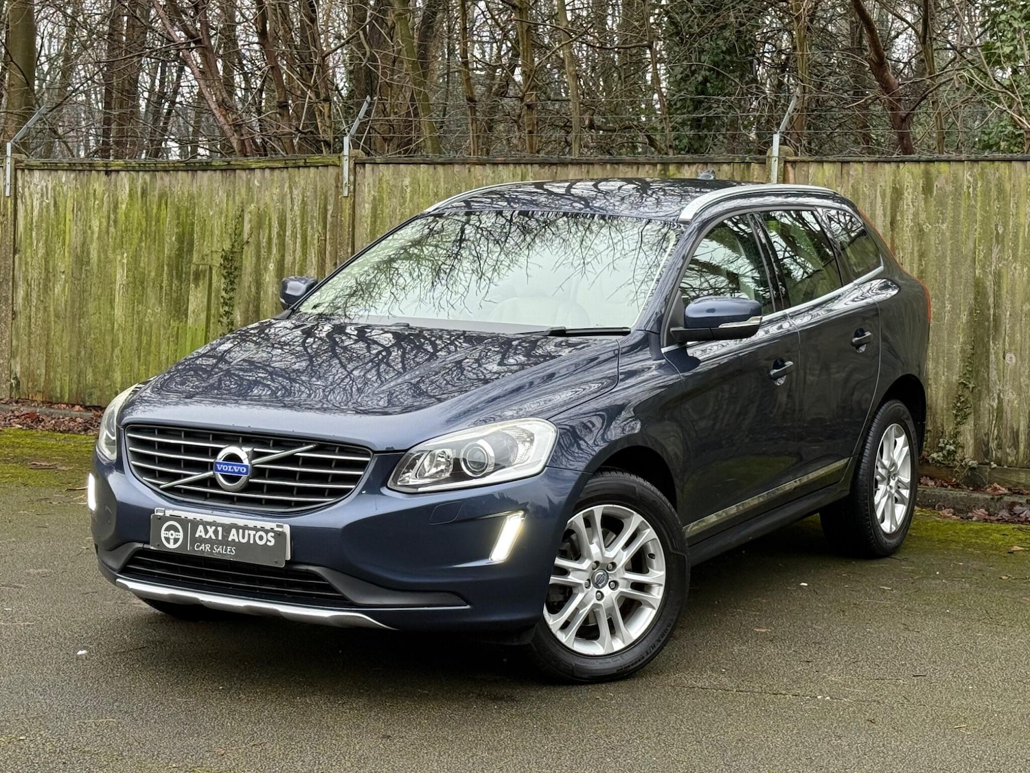 Used Volvo XC60 2014 for sale - 77255294: Photo 3