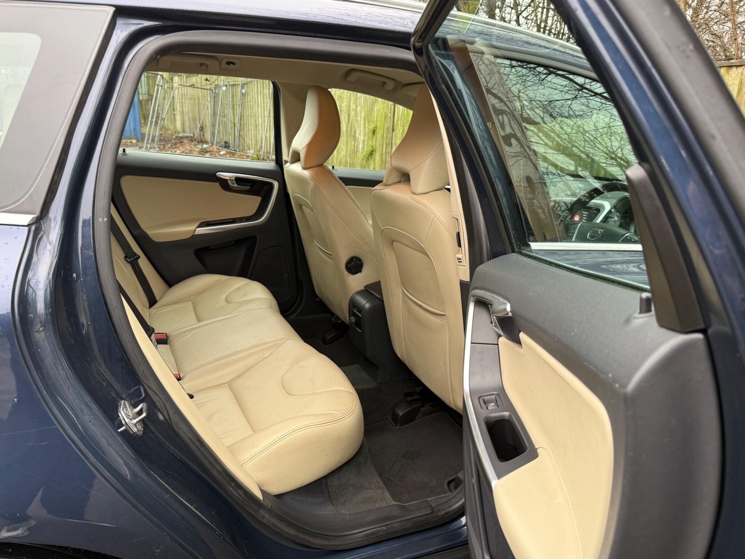 Used Volvo XC60 2014 for sale - 77255294: Photo 9