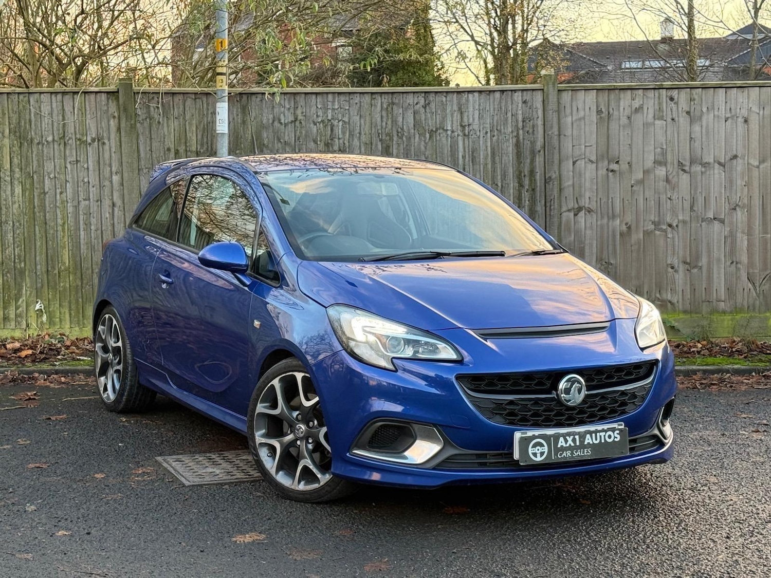 Used Vauxhall Corsa 2015 for sale - 76715346: Photo 1